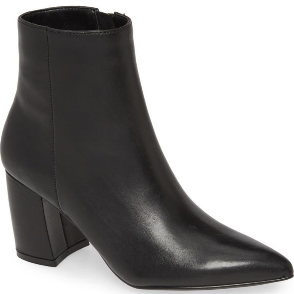 NWOT Steve Madden Nadalie Pointed-Toe Bootie